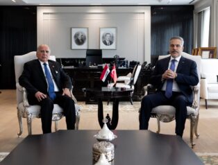 Dışişleri Bakanı Hakan Fidan, Iraklı Mevkidaşı Fuad Hüseyin İle Bir Araya Geldi