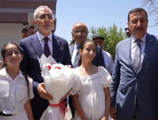 Bakan Işıkhan Malatya’da Korkmaz Ailesini Ziyaret Etti