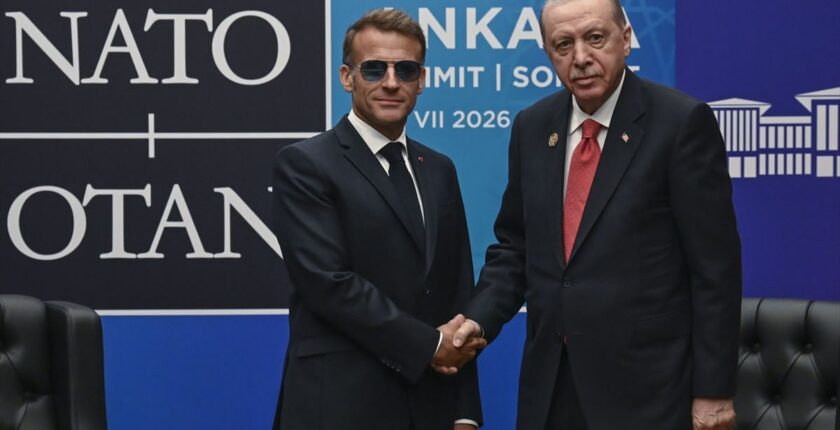 Cumhurbaşkanı Erdoğan, Mevkidaşı Macron ile Bir Araya Geldi