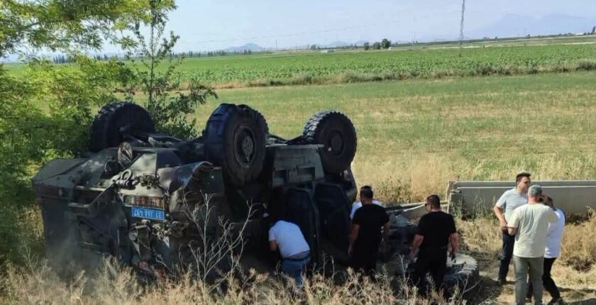 Askeri araç devrildi, Mehmetçikler yaralandı
