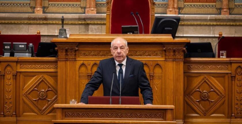 Macaristan Cumhurbaşkanı Tamas Sulyok Görev Süresini Sona Erdiren Anayasa Değişikliğini İmzaladı