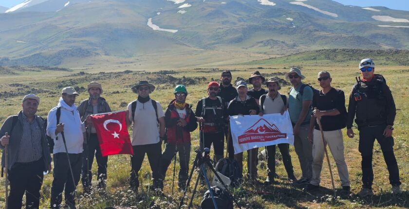 Vali Bozkurt’tan dağcılara yardım eli: Süphan Dağı tırmanışı günübirlik yapılacak