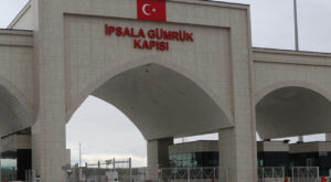Yunanistan’daki Gümrük Grevi Nedeniyle Edirne Sınır Kapılarında Geçişler Durduruldu